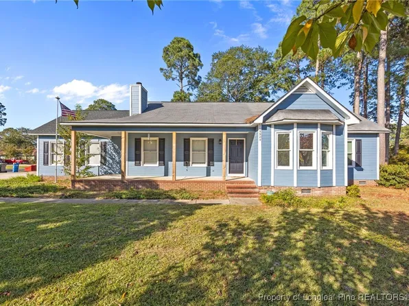 5904 Genesis Ct, Hope Mills, NC 28348