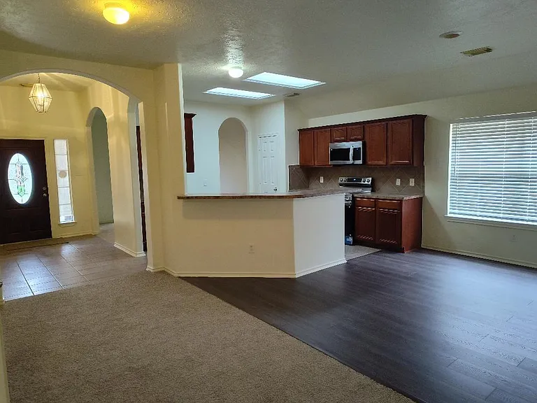 6327 Bonnie Chase Ln — Photo 6