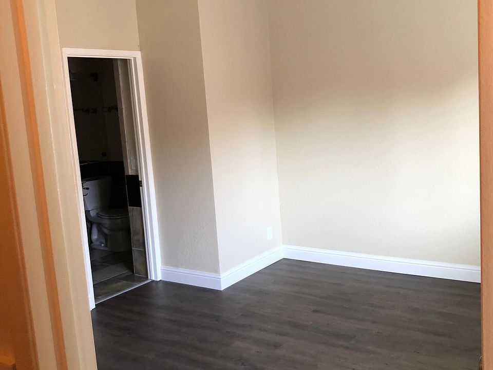 1st image of 271 Sumba Ct