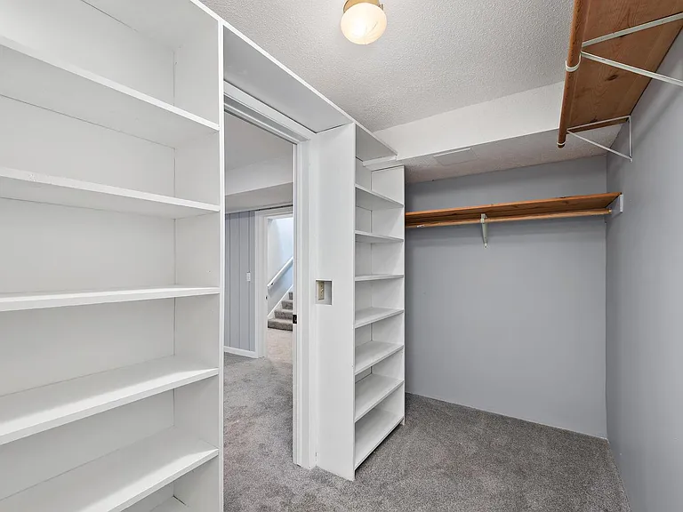 5329 Interlachen Blvd — Photo 12