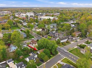 2 Maiden Ln, Toms River, NJ 08753