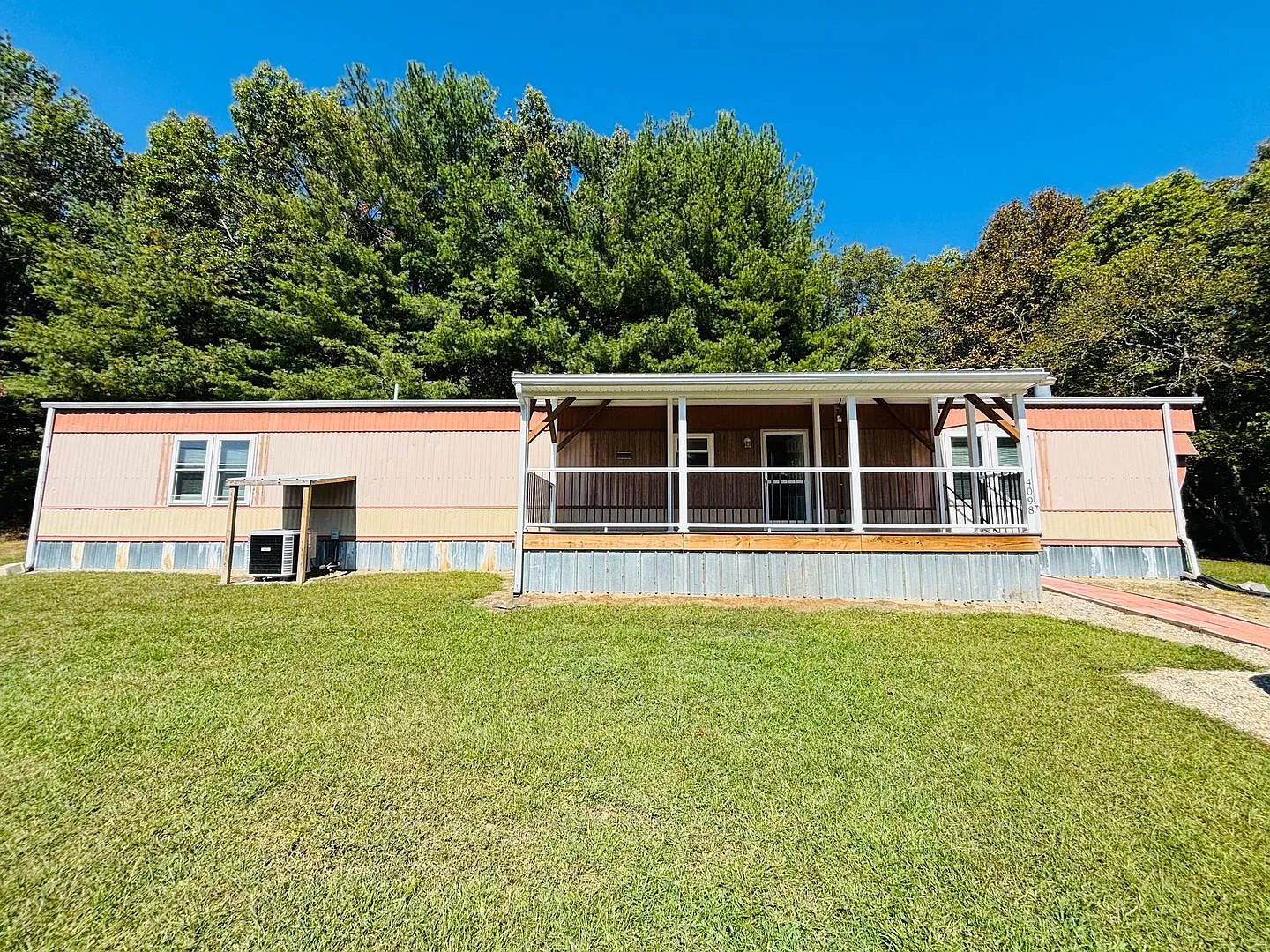 2 Bedroom, 2 Bath House — Photo 3