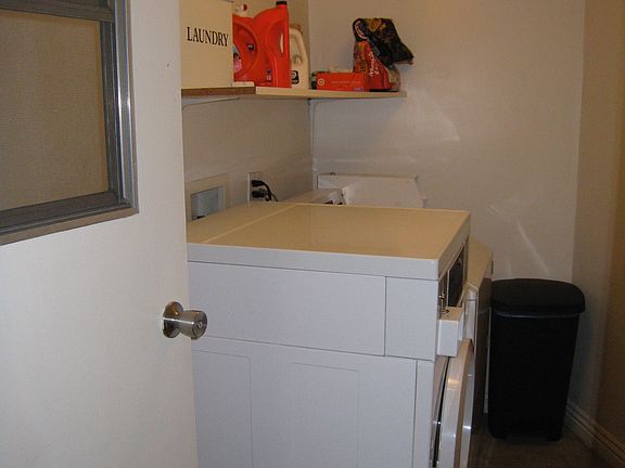 4th image of 112 N Edgemont St APT 4
