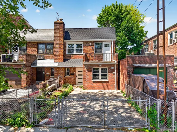 48-10 66th Street, Woodside, NY 11377