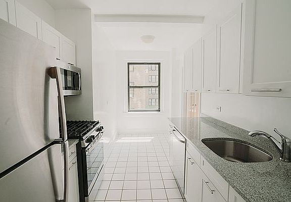 2nd image of 210 E 68th St APT 7J