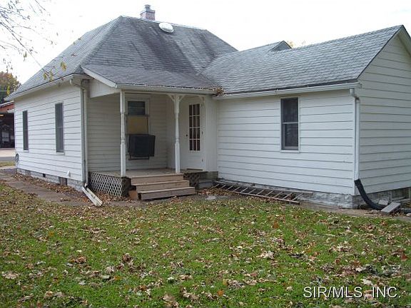 3rd image of 661 W Walnut St