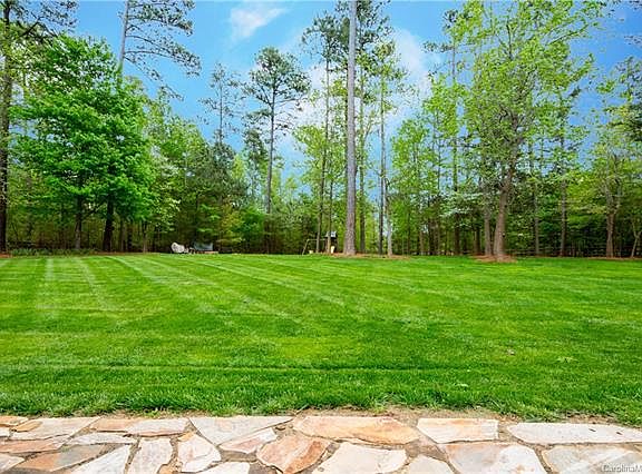 2nd image of 156 E Cold Hollow Farms Dr
