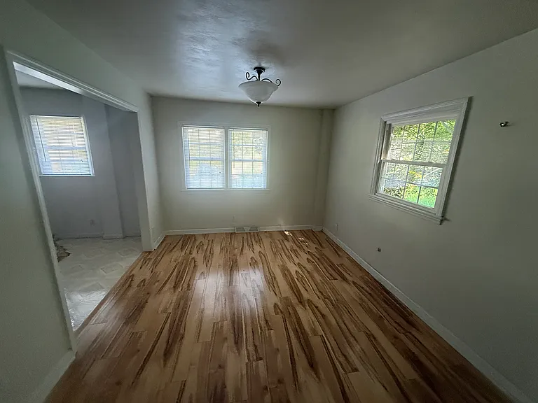 509 Feura Bush Rd #1/2 — Photo 3