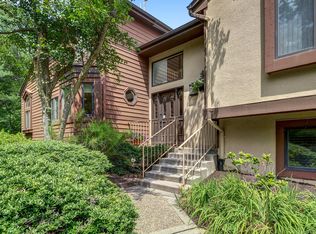 560 Sayre Dr, Princeton, NJ 08540