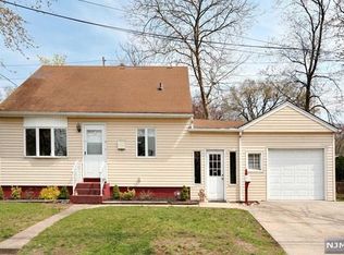 45 Bedford Rd, Dumont, NJ 07628