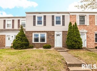 3666 N Sandia Dr, Peoria, IL 61604