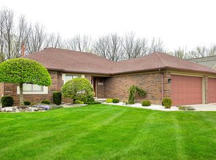 37909 Pocahontas Dr, Clinton Township, MI 48036