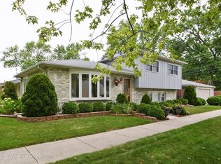 5620 W 86th St, Burbank, IL