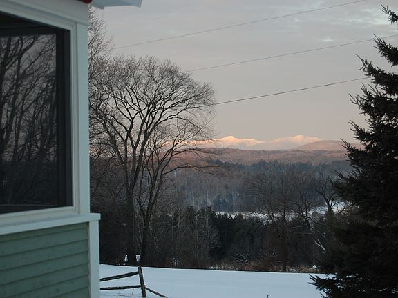 Westerly views to Mansfield