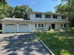9 Andrew St, Port Jefferson Station, NY 11776
