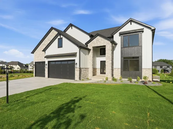 9443 Tall Grass Trl, Saint John, IN 46373