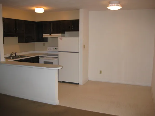 325 Ashlawn Dr APT 3, Norfolk, VA 23505