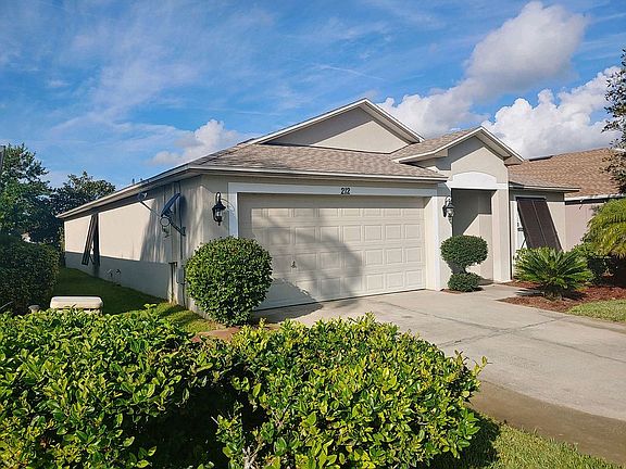 3rd image of 212 Grand Preserve Way
