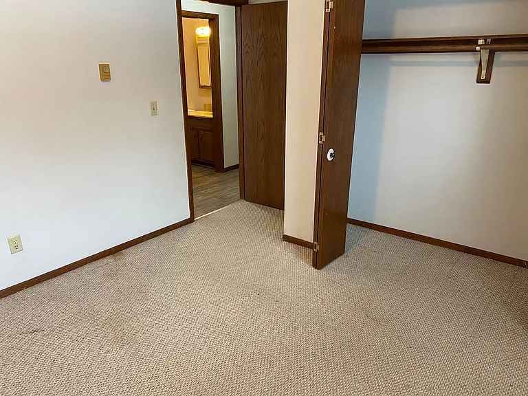 4002 E Jelinek Ave — Photo 15
