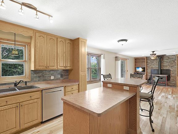 4th image of 20379 156th St NW