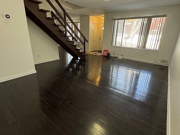 4th image of 40 Pierpont Pl