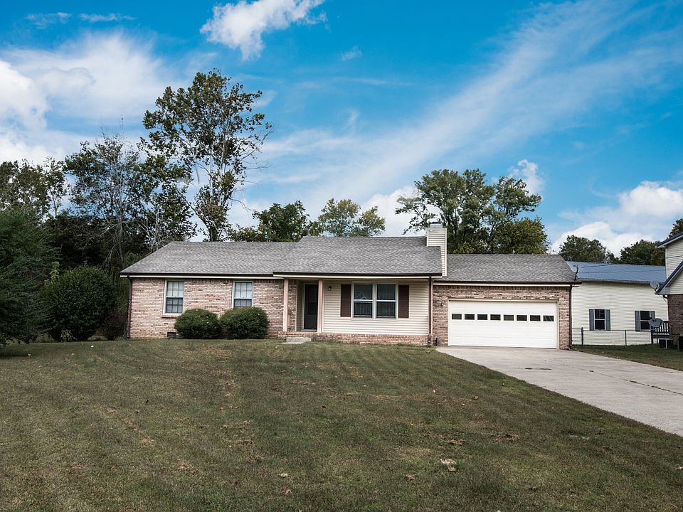 1st image of 105 Honeywood Ct