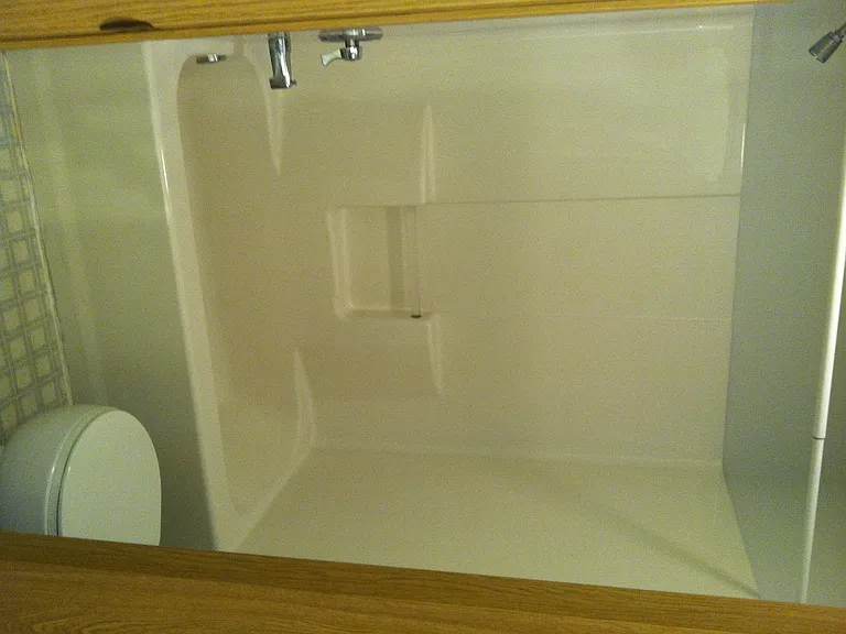 Big Rock Apartments (480 S Oak Harbor St.) — Photo 26