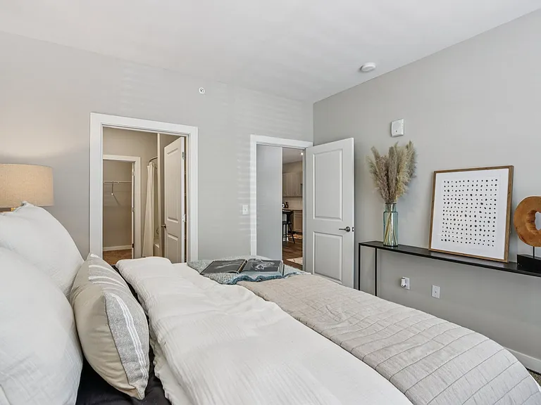 Founders Pointe Apartments — Photo 13