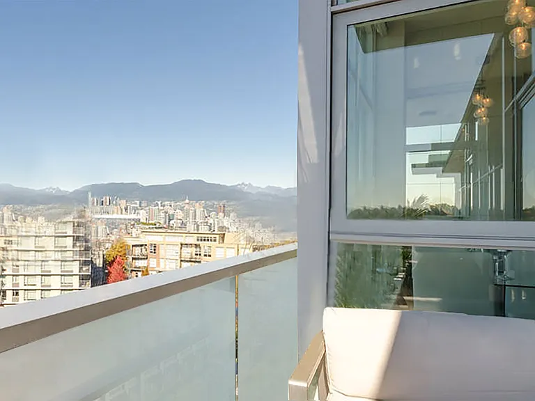 2788 Prince Edward St #1005 — Photo 11