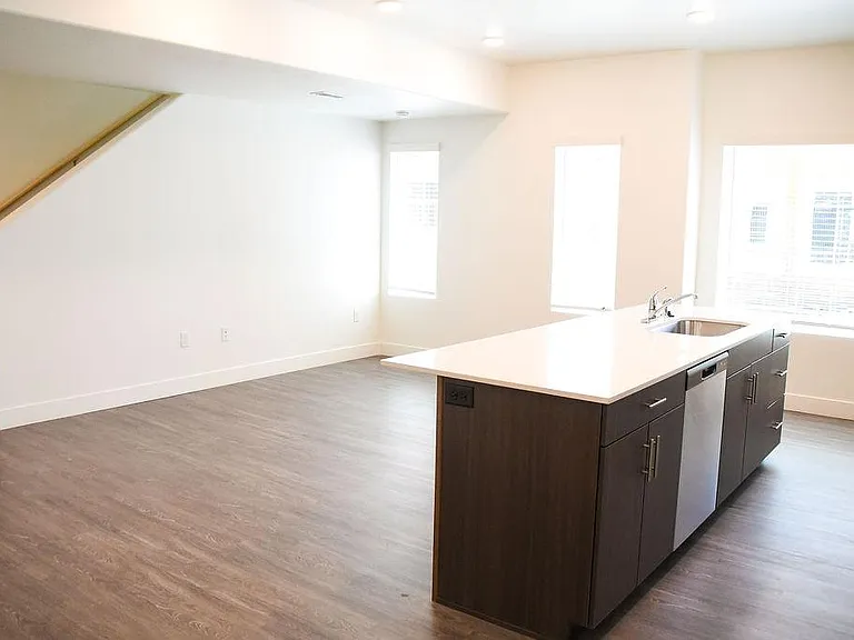 North Pointe Townhomes — Photo 15