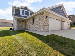 2617 Salisbury Rd, West Bend, WI 53090