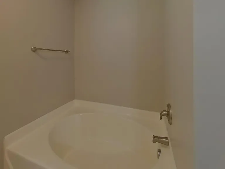 89 Smokewood Dr — Photo 8