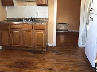 40 Roberts St APT C, West Warwick, RI 02893