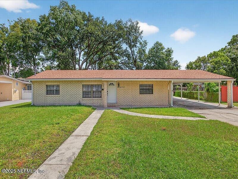 1st image of 5216 DONCASTER Avenue