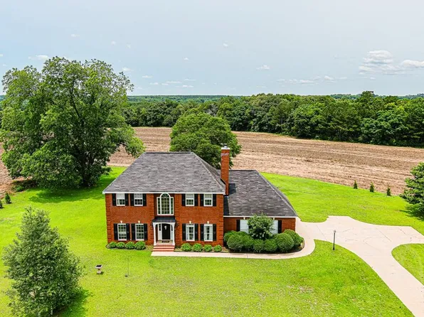 1782 County Road 3, Headland, AL 36345