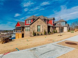 2363 N Marks Mill Ln, Fayetteville, AR 72703