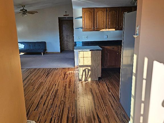 4th image of 132 Pitman St