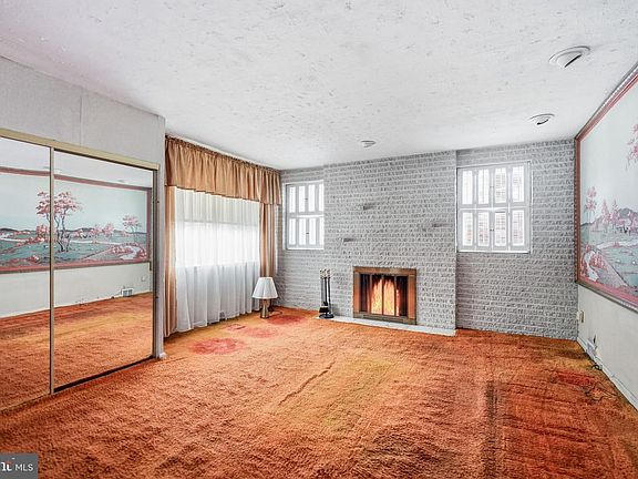 5th image of 1445 Rhawn St