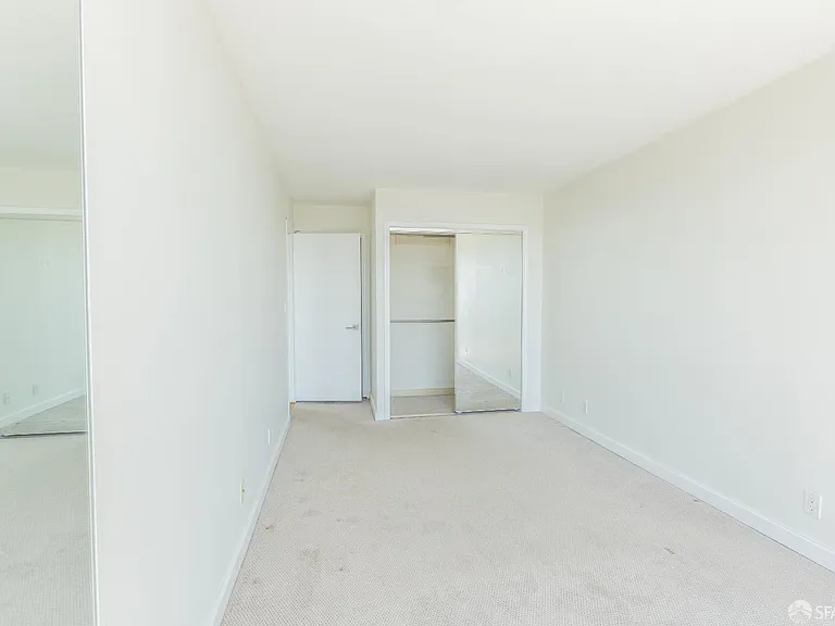 2200 Sacramento St #1401 — Photo 12