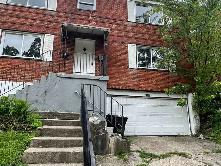 2187 Westwood Northern Blvd — Photo 25