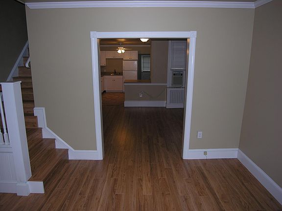 5th image of 221 Shurs Ln