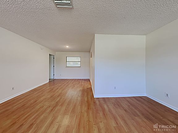 5th image of 1599 Bonview Ave