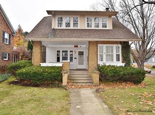 1203 S 4th St, St Charles, IL
