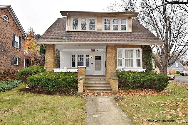 1203 S 4th St photo 1
