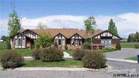 1st image of 4009 Pinehurst Ct