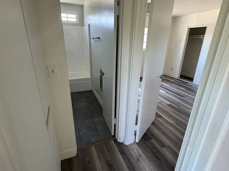 4322 Tujunga Ave. Studio City, CA. 91604 — Photo 3