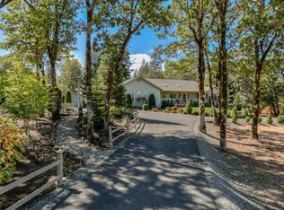 360 Ridgefield Rd, Grants Pass, OR 97527