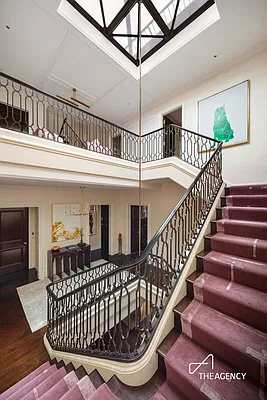 Entry / hallway, photo 2