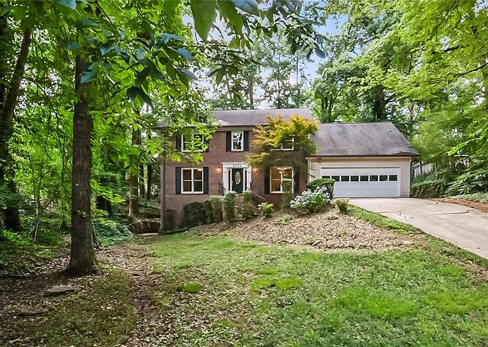 1st image of 2771 Kenwood Dr