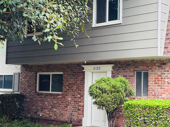 8122 Deerfield Dr, Huntington Beach, CA 92646